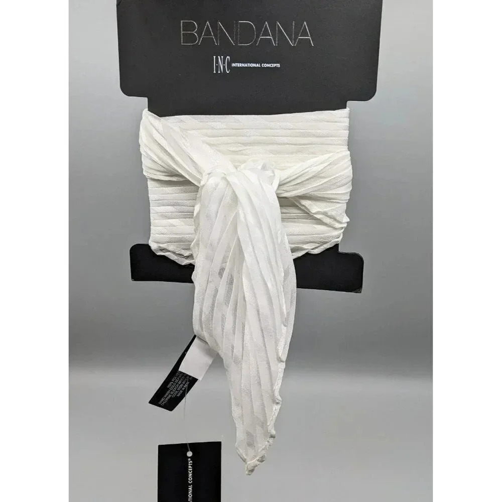 NWT INC international Concepts Women's Bandana White (MSRP $18.50)